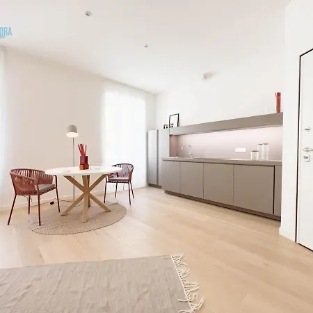 Slataper 12 Tirabora Short Rent *